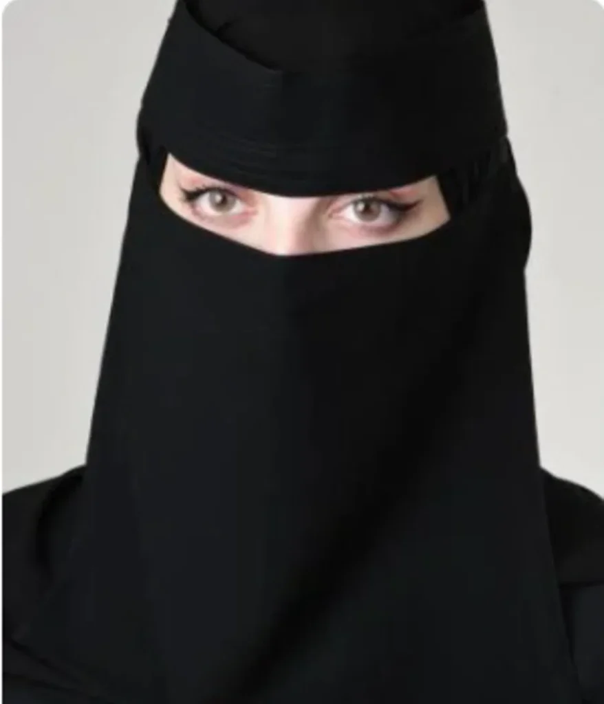نقاب مطاط مائل بحري